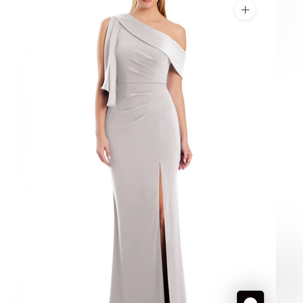 Chic One-Shoulder Dress in Light Gray